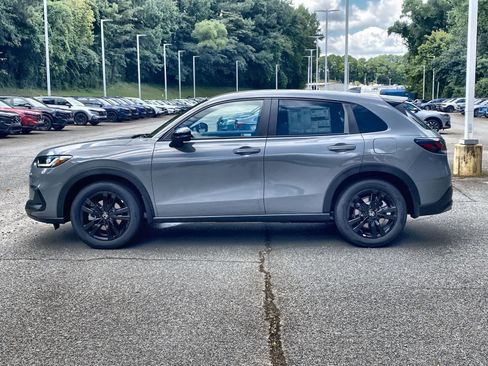 New 2026 Honda HR-V Sport image 2