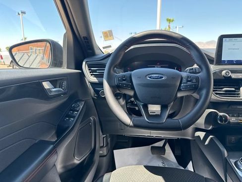 Used 2025 Ford Escape ST-Line FWD image 13