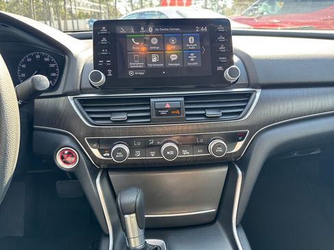 Used 2020 Honda Accord EX image 24