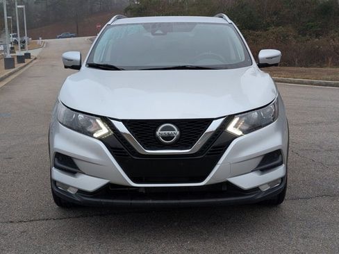 Used 2022 Nissan Rogue Sport SV w/ Technology Package image 2