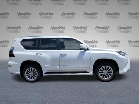Used 2016 Lexus GX 460 Luxury w/ Preferred Accessory Package AWD/4WD image 6