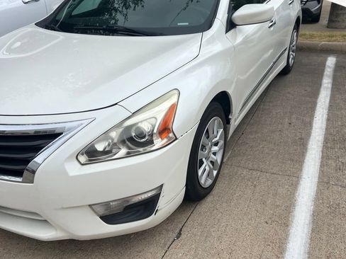 Used 2015 Nissan Altima 2.5 S w/ Power Driver Seat Package FWD image 1