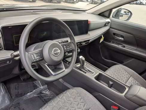 New 2026 Nissan Kicks SV image 14