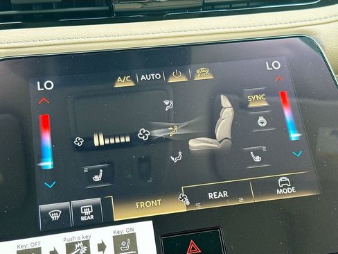 Used 2026 INFINITI QX80 Pure w/ Cargo Package image 17