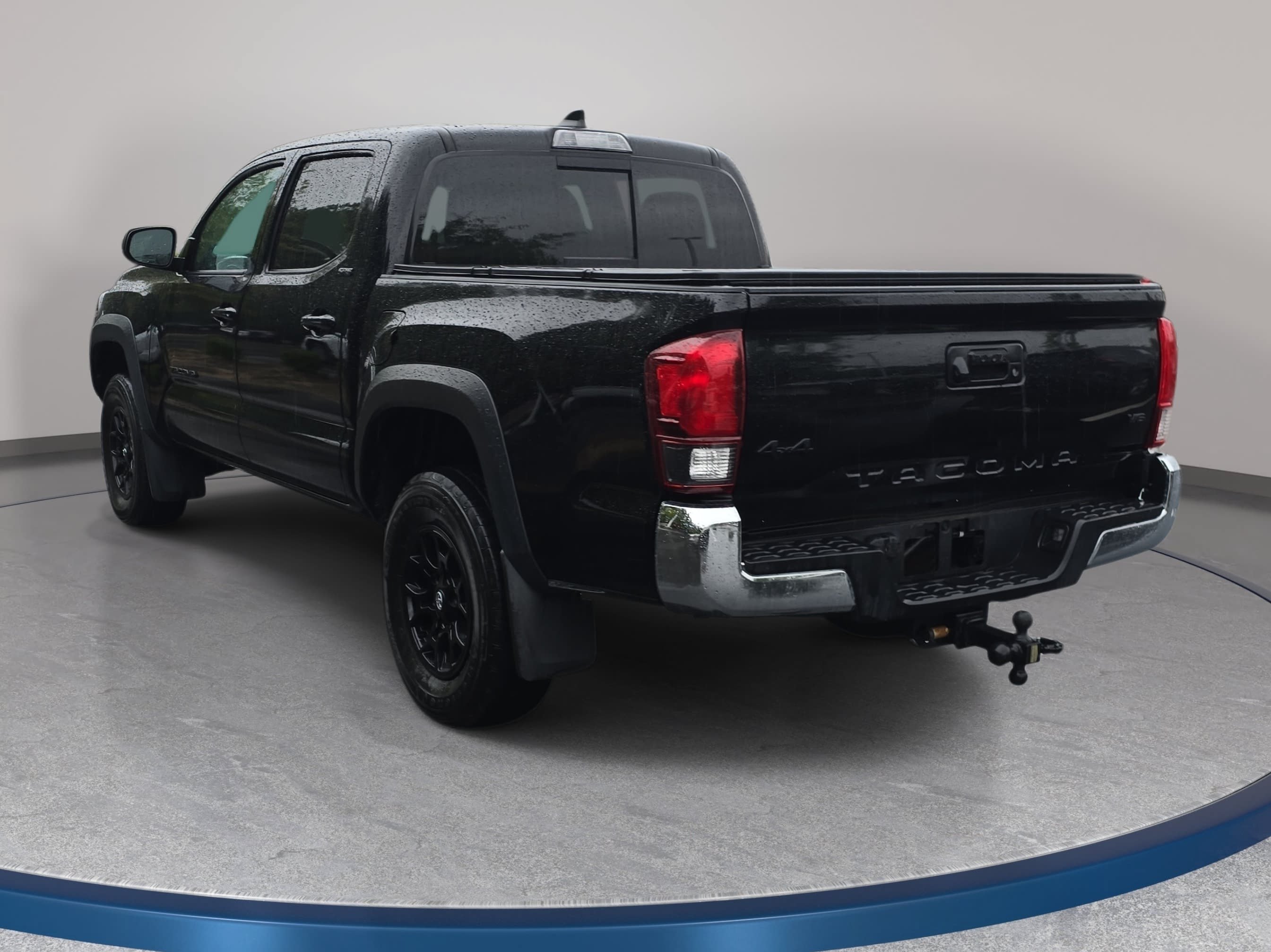Used 2023 Toyota Tacoma SR5 w/ SX Package AWD/4WD image 7