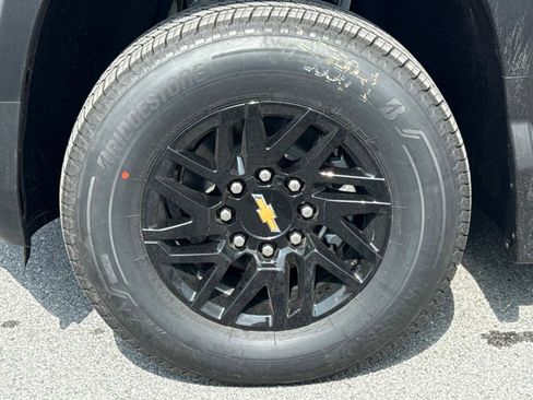 New 2025 Chevrolet Silverado EV W/T image 19