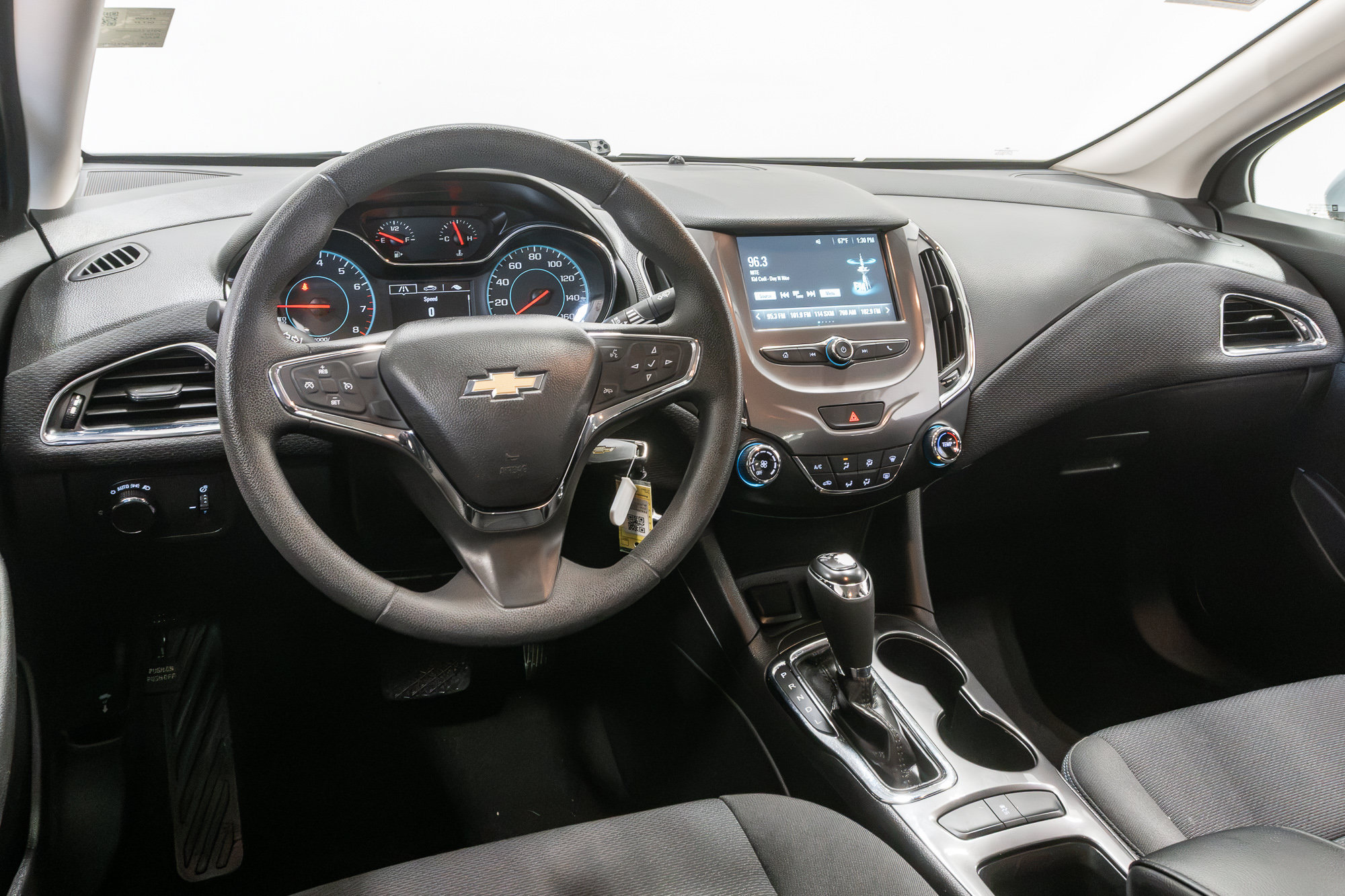 Used 2018 Chevrolet Cruze LT FWD image 7
