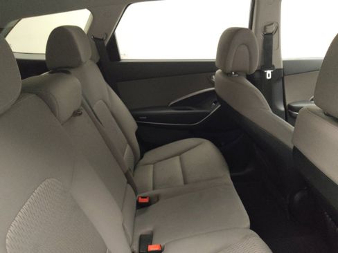 Used 2014 Hyundai Santa Fe GLS image 19