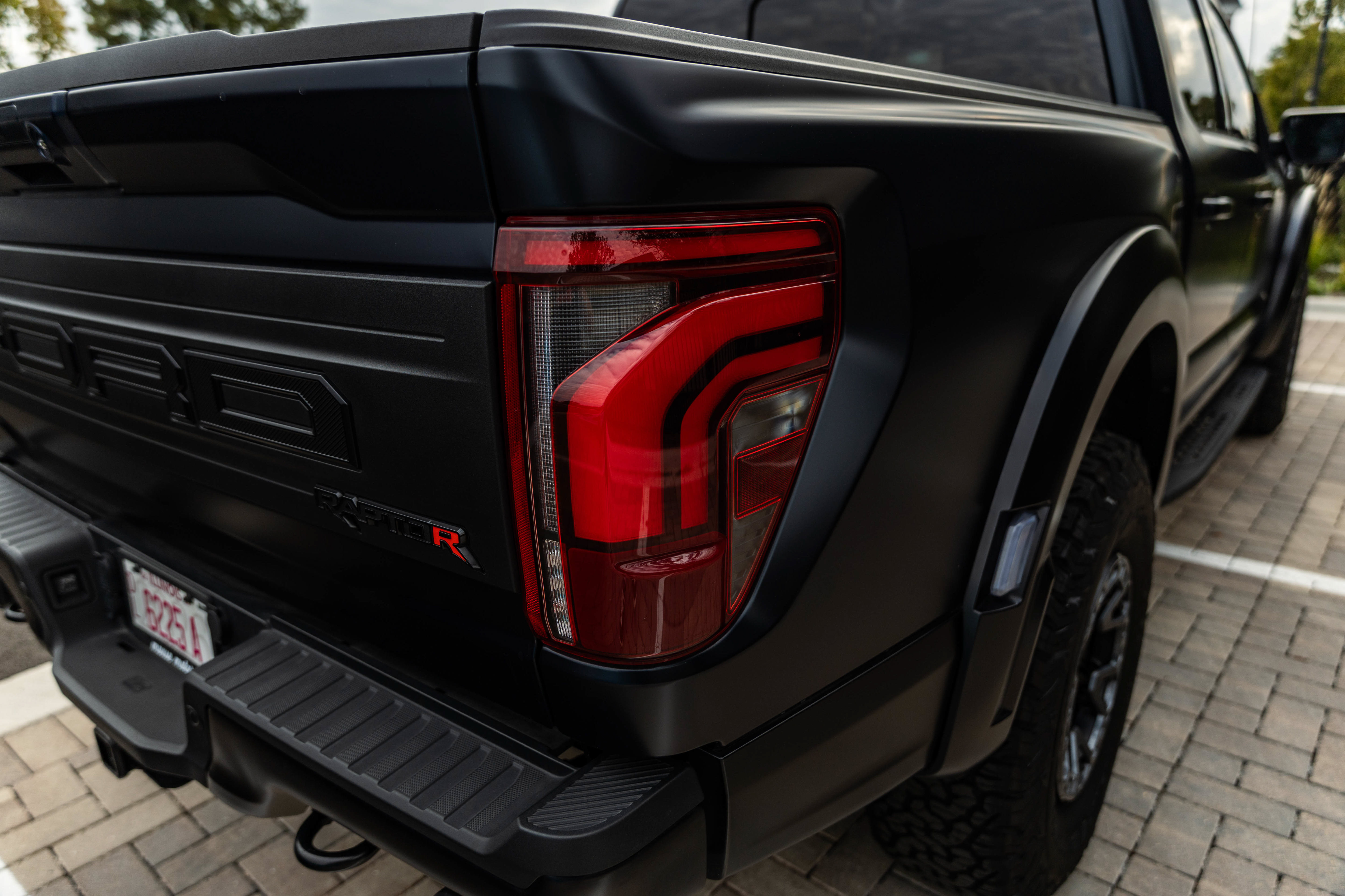 New 2025 Ford F150 Raptor w/ Equipment Group 803A Raptor R AWD/4WD image 20