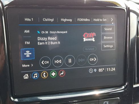 Used 2023 Chevrolet Traverse LT image 18