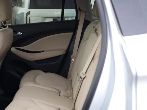 Used 2019 Buick Envision Preferred image 19