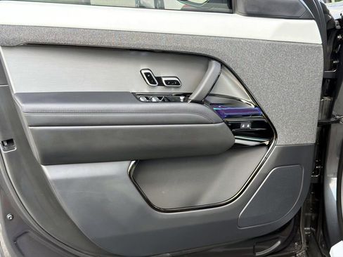 New 2026 Land Rover Range Rover Sport Dynamic SE AWD/4WD image 17