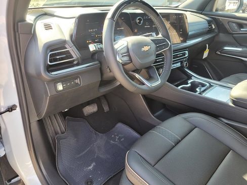New 2026 Chevrolet Traverse High Country AWD/4WD image 12