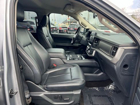 Used 2023 Ford Expedition Max XLT AWD/4WD image 29