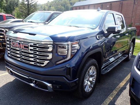 Used 2023 GMC Sierra 1500 Denali AWD/4WD image 1
