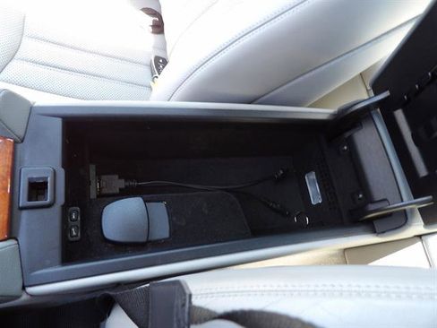 Used 2009 Mercedes-Benz SL 550 image 38