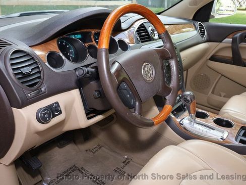 Used 2011 Buick Enclave CXL image 39