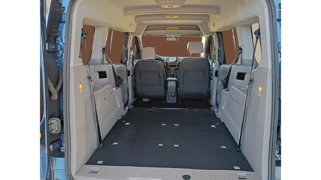 Used 2021 Ford Transit Connect XLT FWD image 12