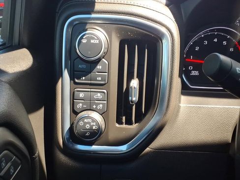 Used 2022 Chevrolet Silverado 1500 LT Trail Boss w/ Convenience Package II image 30