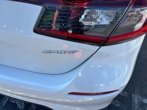 Used 2024 Honda Civic Sport image 12