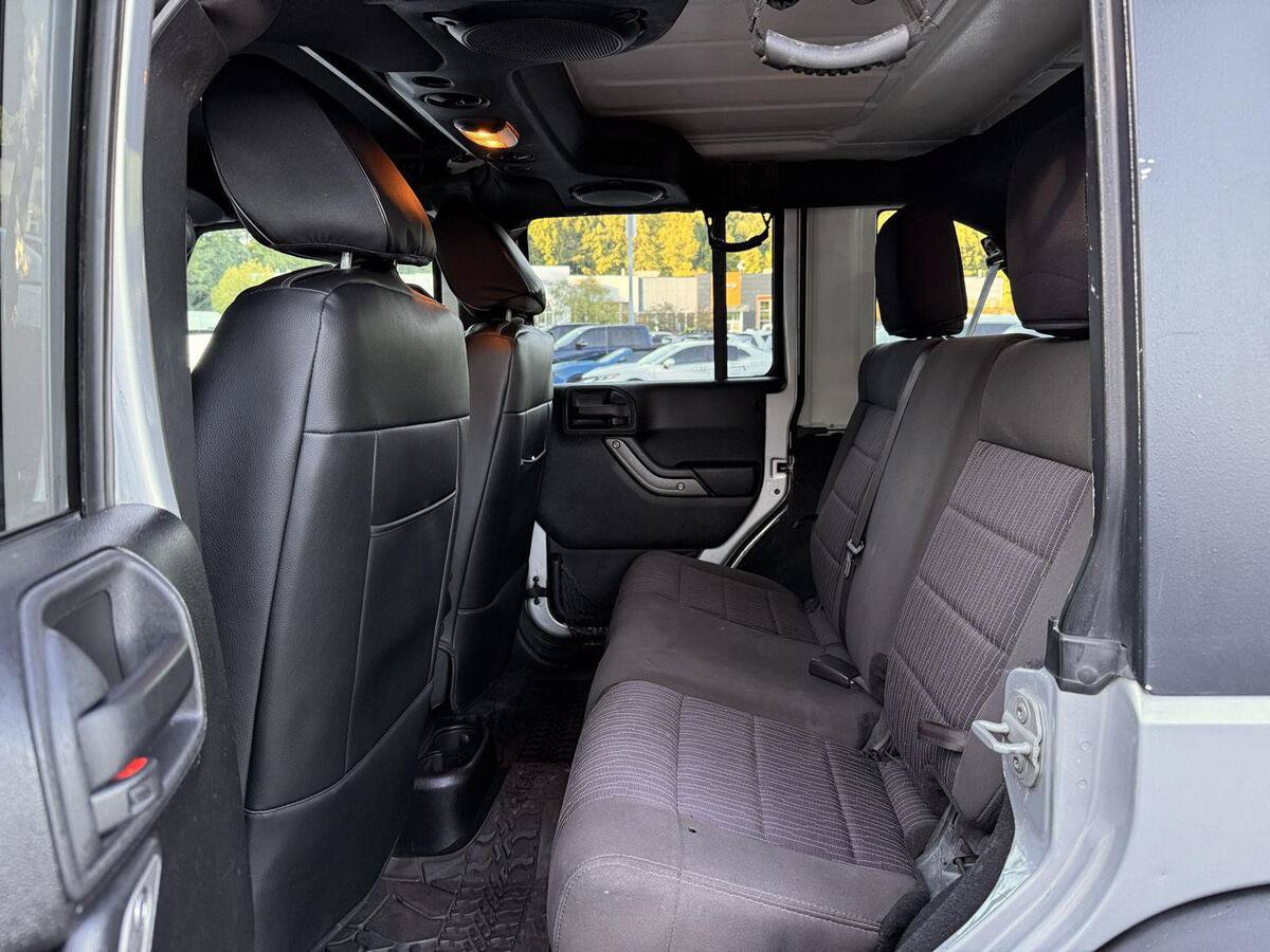 Used 2012 Jeep Wrangler Unlimited Sport AWD/4WD image 25