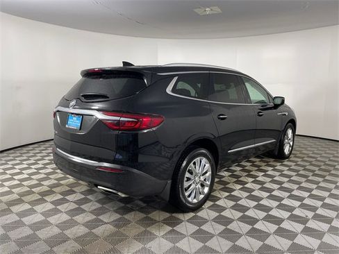 Used 2020 Buick Enclave Premium w/ Sun and Sites Package image 23