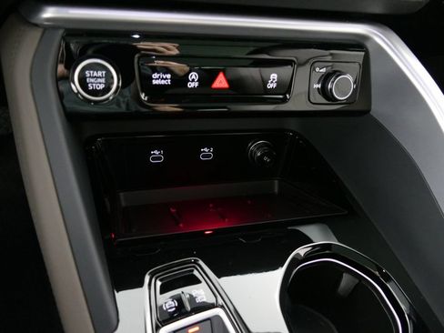 Used 2025 Audi Q5 Prestige AWD/4WD image 20