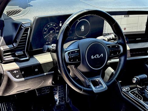 Used 2023 Kia Sportage X-Pro AWD/4WD image 9