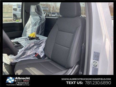 New 2025 GMC Sierra 2500 Pro w/ Convenience Package image 38