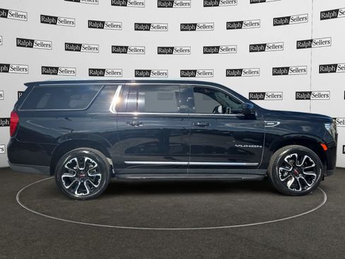 Used 2022 GMC Yukon XL SLT w/ Max Trailering Package AWD/4WD image 7