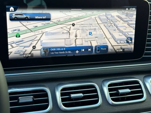 New 2026 Mercedes-Benz GLS 450 4MATIC image 19