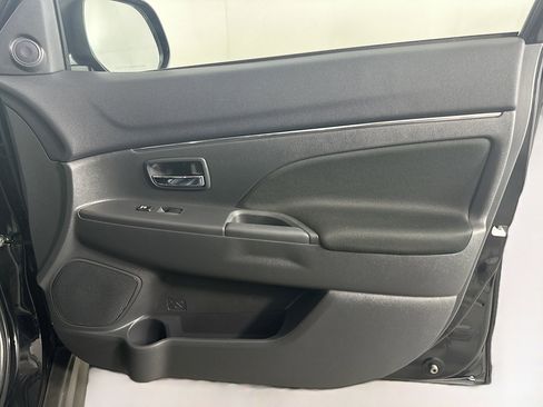 Used 2025 Mitsubishi Outlander Sport ES image 31