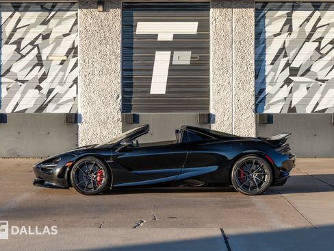 Used 2024 McLaren 750S Spider image 8