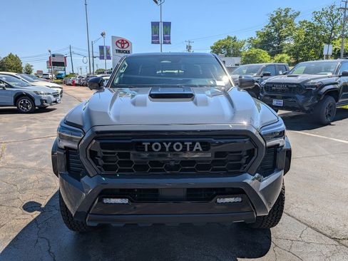 Used 2025 Toyota Tacoma TRD Pro w/ Tow Tech Package AWD/4WD image 11