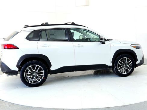 New 2026 Toyota Corolla Cross XLE image 6