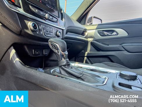 Used 2023 Chevrolet Traverse LT FWD image 22