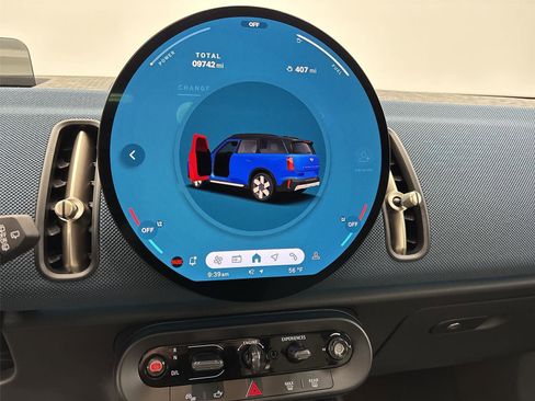 Used 2025 MINI Cooper Countryman S w/ Comfort Package Max image 28