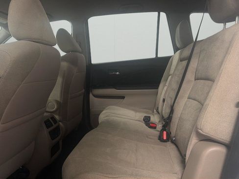 Used 2021 Honda Pilot EX image 11