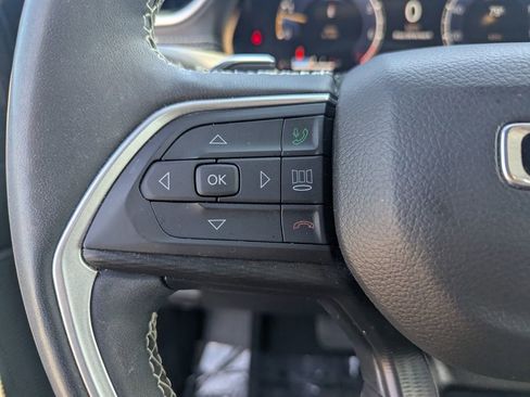 Used 2023 Jeep Grand Cherokee Altitude image 28