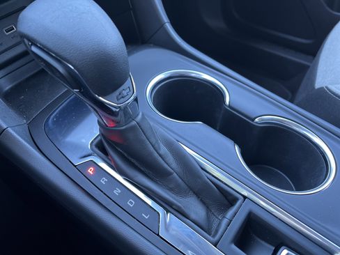 Used 2024 Chevrolet Equinox LS w/ Driver Confidence II Package image 25