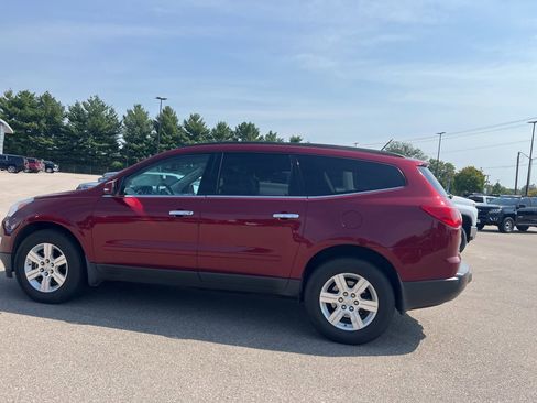 Used 2011 Chevrolet Traverse LT w/ Personal Connectivity Package image 9