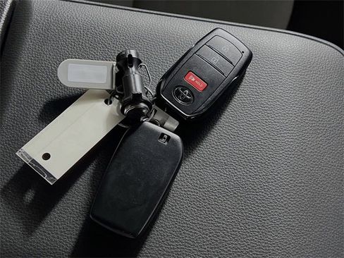 New 2025 Toyota Tacoma TRD Off-Road image 31