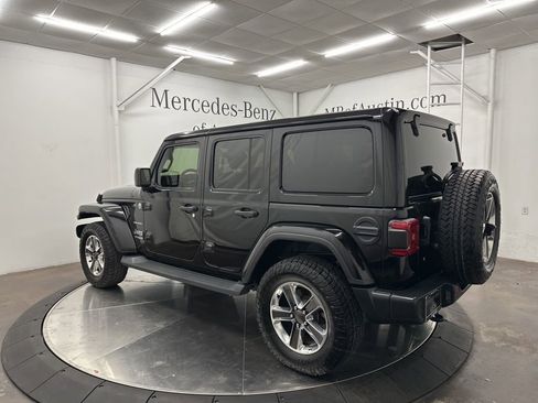 Used 2019 Jeep Wrangler Unlimited Sahara image 5