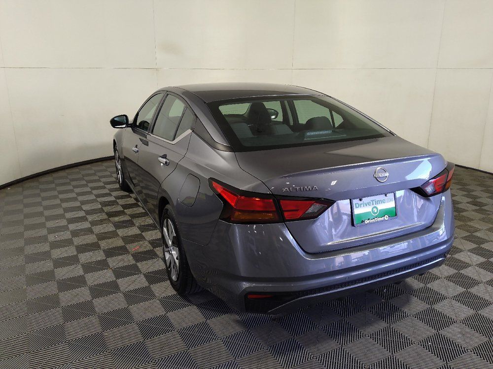 Used 2024 Nissan Altima 2.5 S FWD image 6