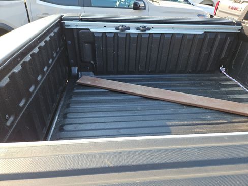 Used 2022 RAM 1500 Laramie AWD/4WD image 9