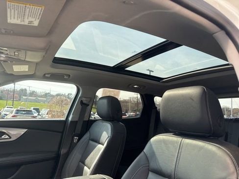 Used 2023 Chevrolet Blazer LT image 25