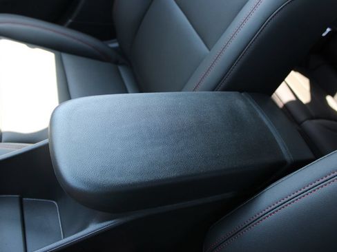 New 2026 Chevrolet Trax RS w/ Sunroof Package FWD image 44