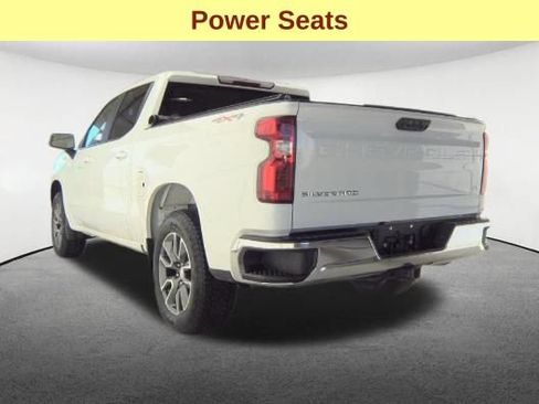 Used 2024 Chevrolet Silverado 1500 LT AWD/4WD image 8