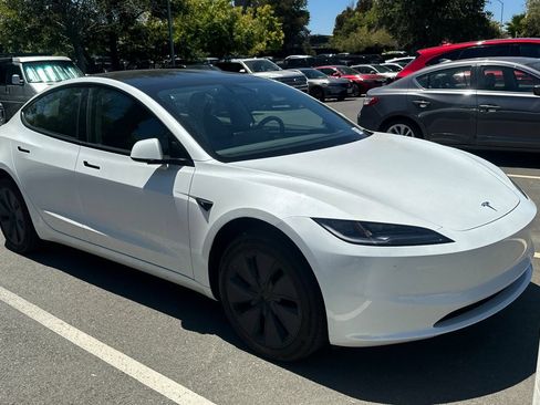 Used 2025 Tesla Model 3 Long Range RWD image 2