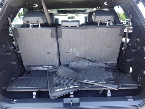 Used 2025 Toyota Sequoia Platinum AWD/4WD image 9